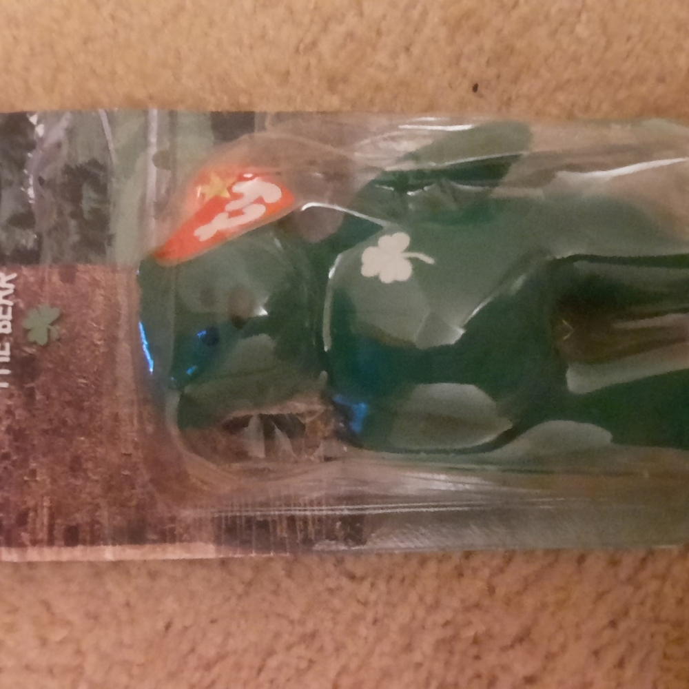 Erin the bear TY beanie baby